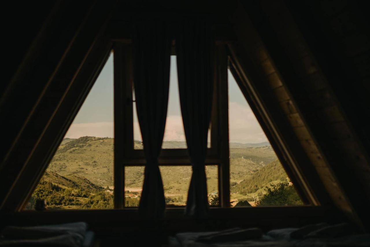Uvacki Raj Villa Radijevici Luaran gambar