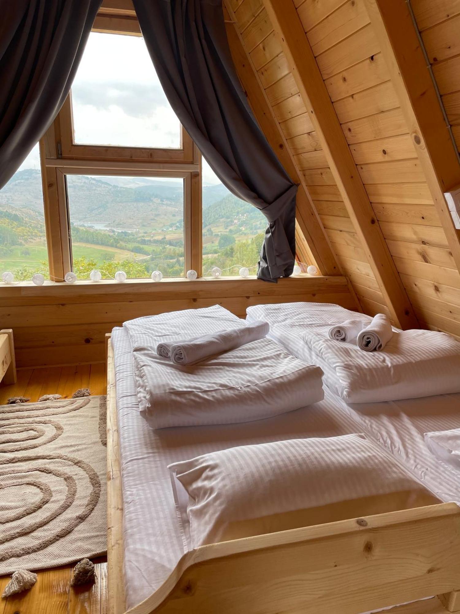 Uvacki Raj Villa Radijevici Luaran gambar
